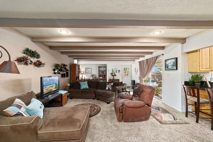 1452 N 1st Avenue, Upland, California 91786