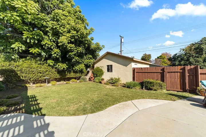 1452 N 1st Avenue, Upland, California 91786