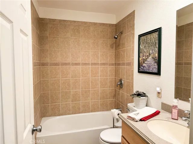 1452 N 1st Avenue, Upland, California 91786