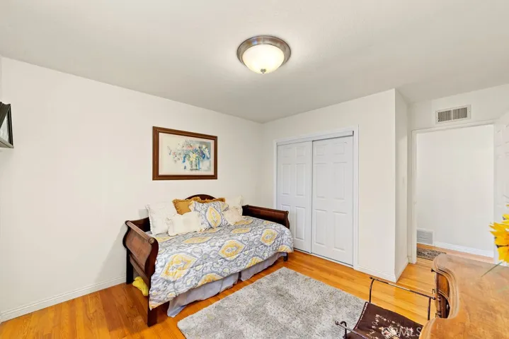 1452 N 1st Avenue, Upland, California 91786