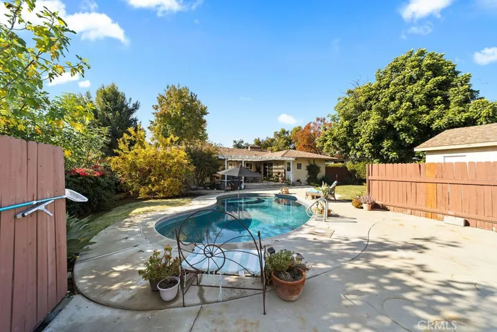 1452 N 1st Avenue, Upland, California 91786