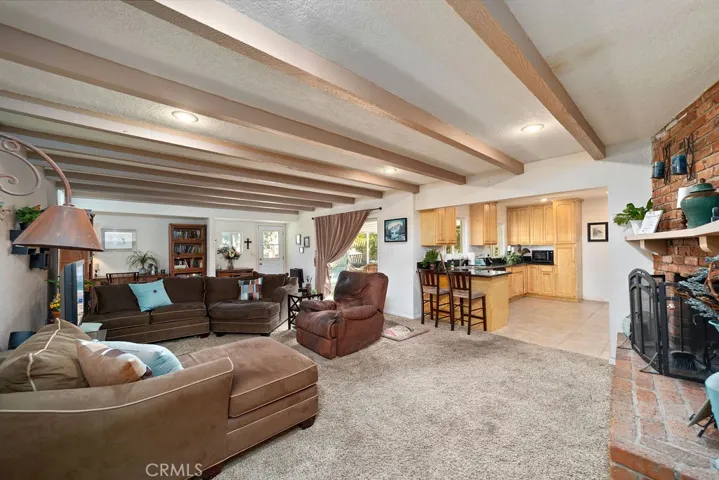 1452 N 1st Avenue, Upland, California 91786
