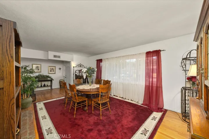 1452 N 1st Avenue, Upland, California 91786