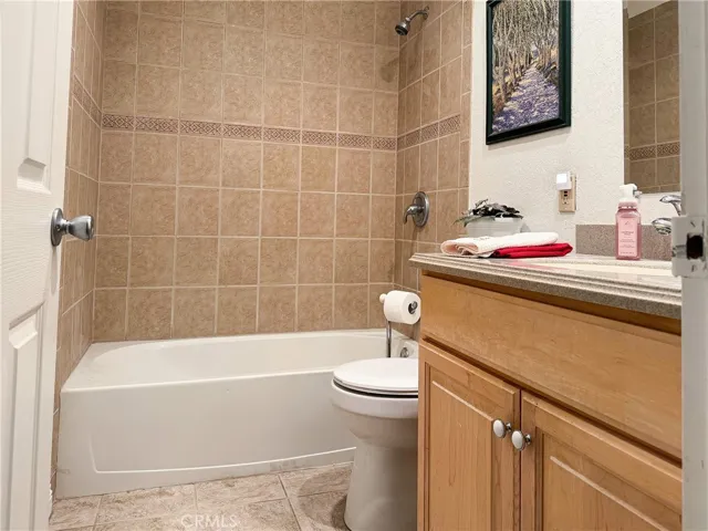 1452 N 1st Avenue, Upland, California 91786