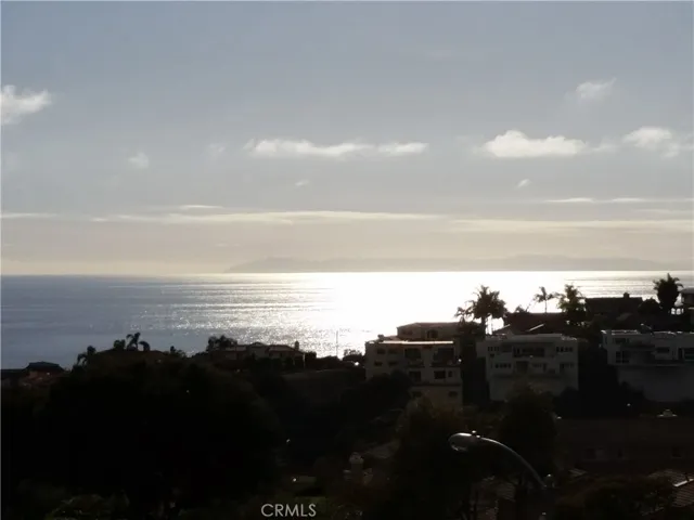 240 Calle Cuervo, San Clemente, California 92672