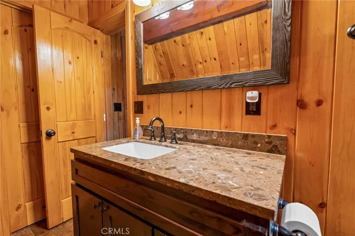 43433 Primrose Court, Big Bear Lake, California 92315