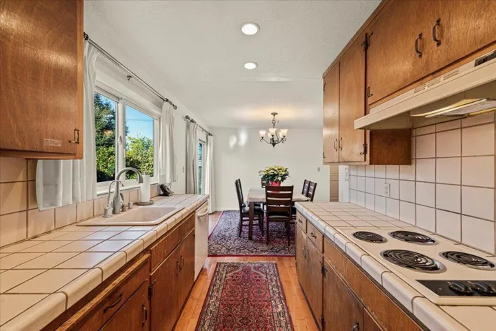 1134 Kentwood Avenue, Cupertino, California 95014