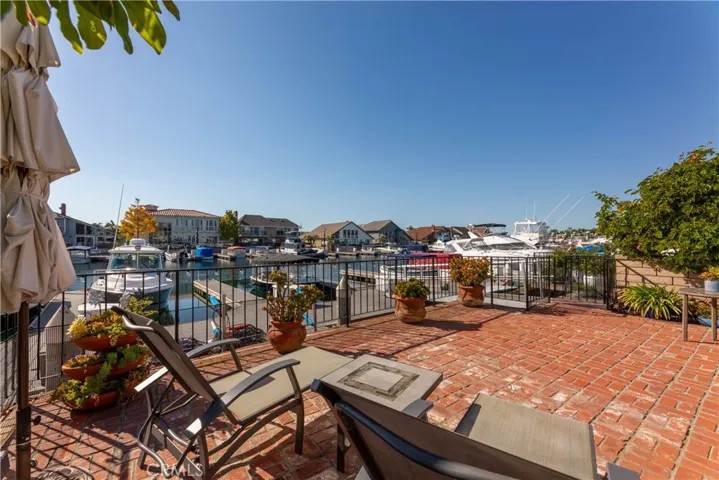 3532 Windspun Drive, Huntington Beach, California 92649