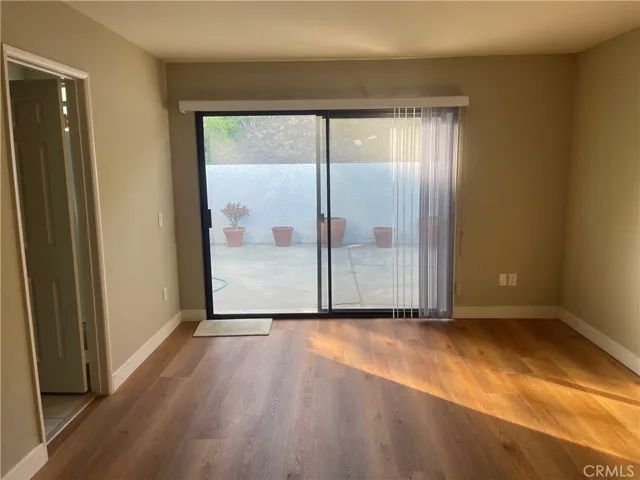 4315 Freedom Drive 5, Calabasas, California 91302