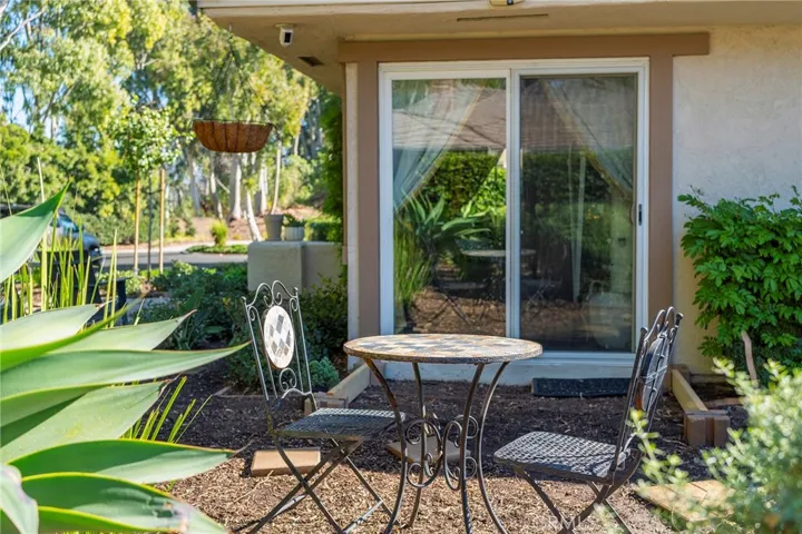 Small sitting area right outside of Slider door to 3rd bedroom.