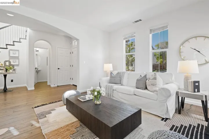 1015 Cottage Ln, Hercules, California 94547