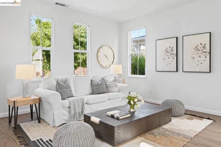 1015 Cottage Ln, Hercules, California 94547
