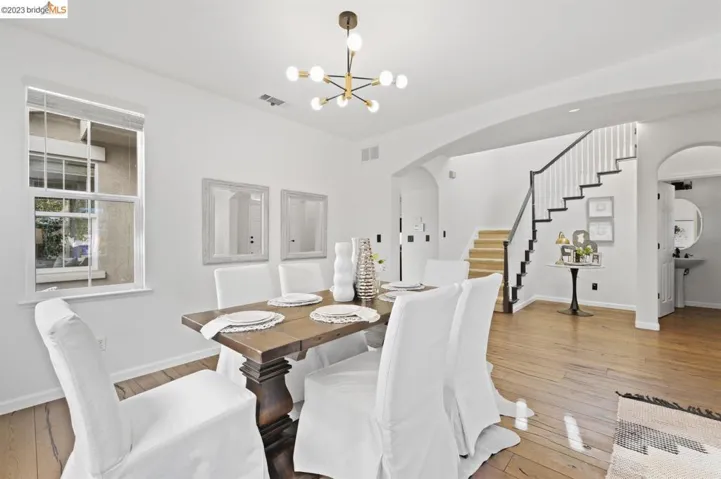 1015 Cottage Ln, Hercules, California 94547