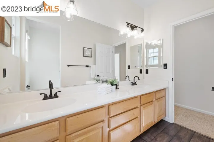 1015 Cottage Ln, Hercules, California 94547