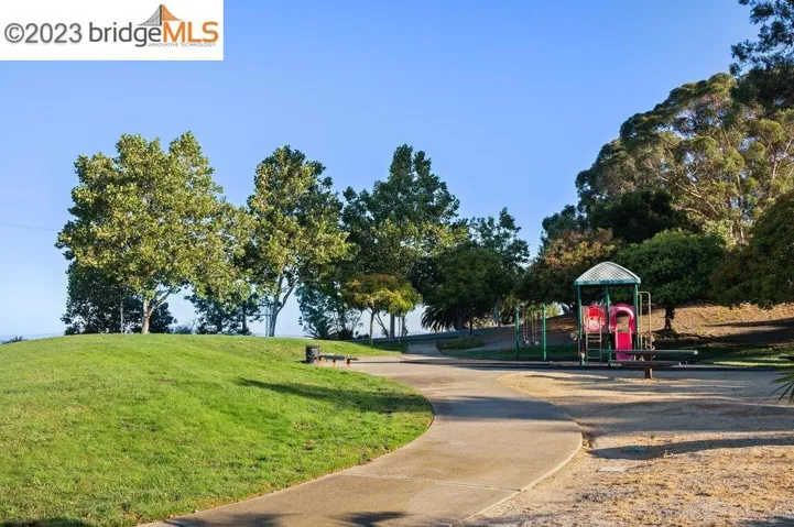 1015 Cottage Ln, Hercules, California 94547