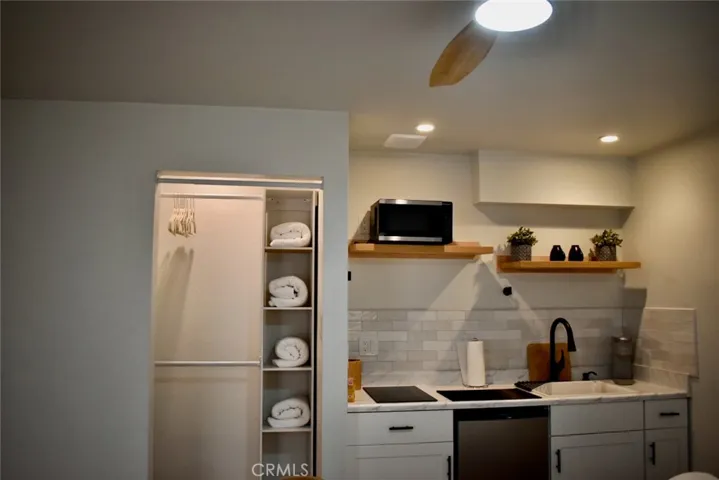 143 Sunset Terrace B, Laguna Beach, California 92651