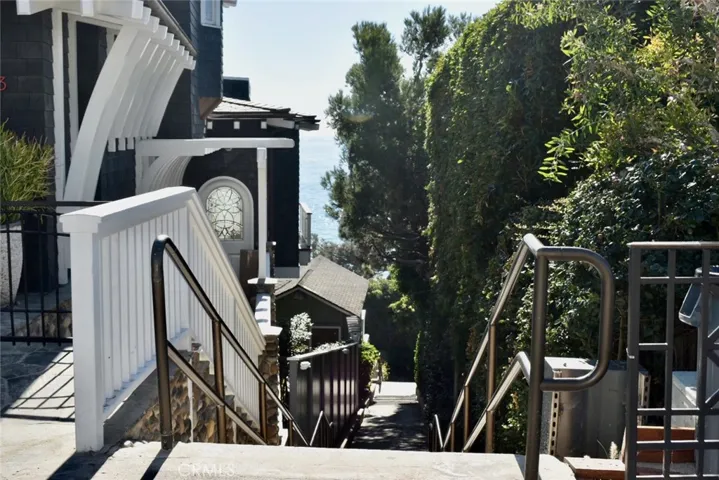 143 Sunset Terrace B, Laguna Beach, California 92651
