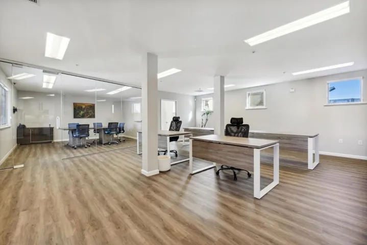 880 Santa Cruz Avenue 200, Menlo Park, California 94025