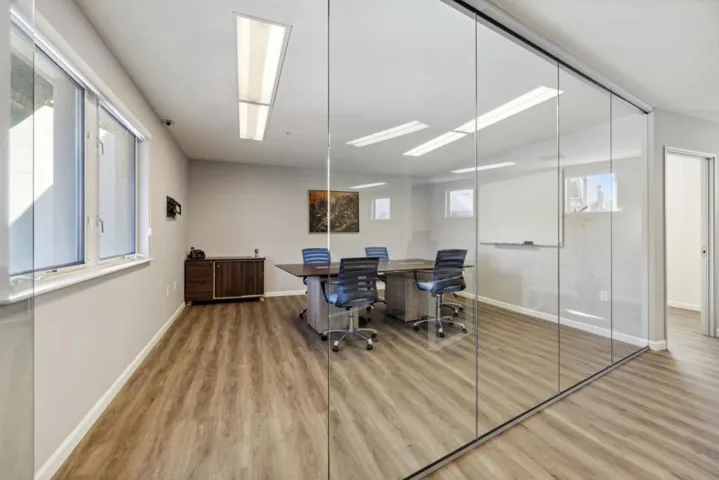 880 Santa Cruz Avenue 200, Menlo Park, California 94025