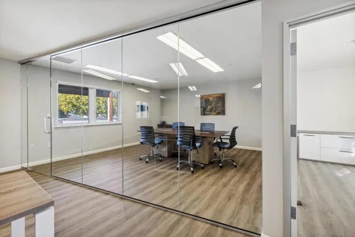 880 Santa Cruz Avenue 200, Menlo Park, California 94025