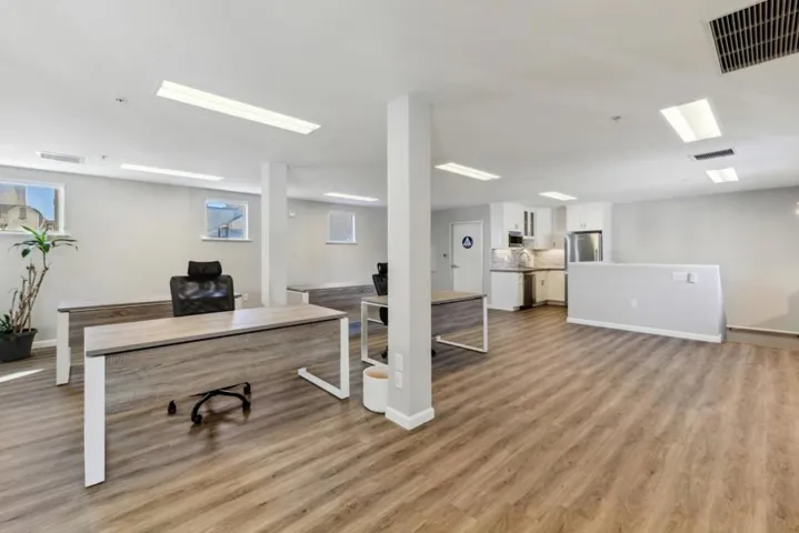 880 Santa Cruz Avenue 200, Menlo Park, California 94025
