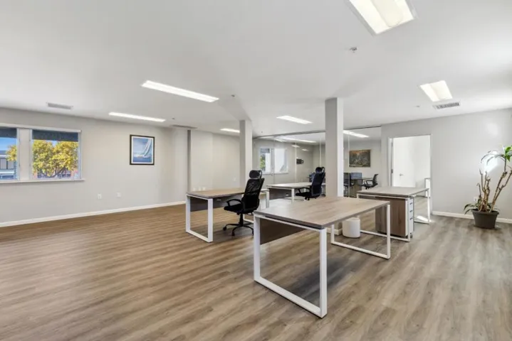 880 Santa Cruz Avenue 200, Menlo Park, California 94025