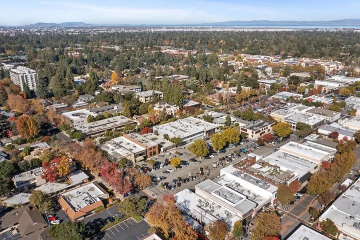 880 Santa Cruz Avenue 200, Menlo Park, California 94025