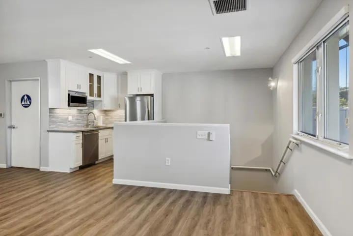 880 Santa Cruz Avenue 200, Menlo Park, California 94025
