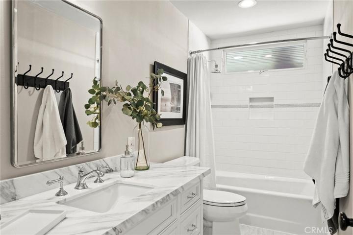 775 Topa Topa Court, Ventura, California 93003