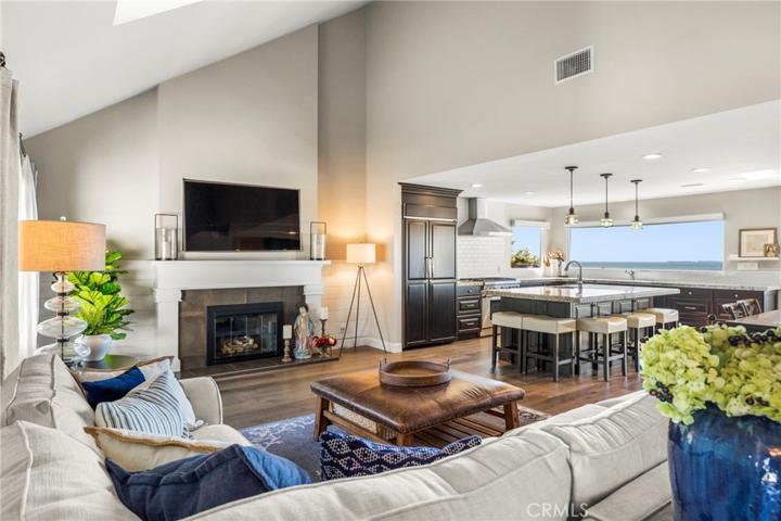 775 Topa Topa Court, Ventura, California 93003