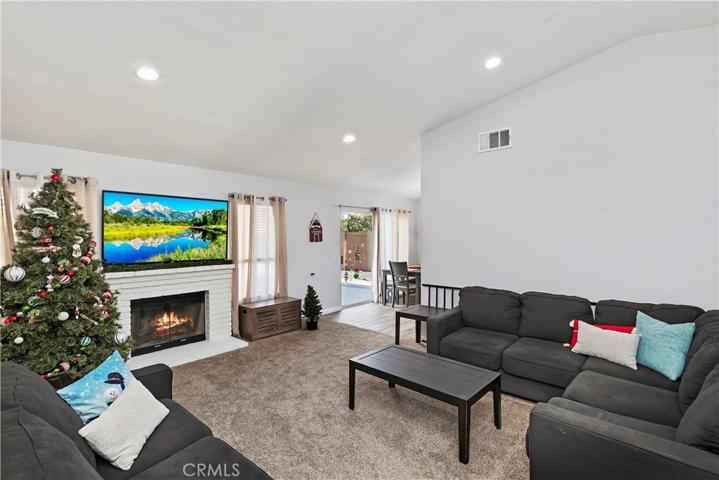 8774 Sandhill Drive, Riverside, California 92508