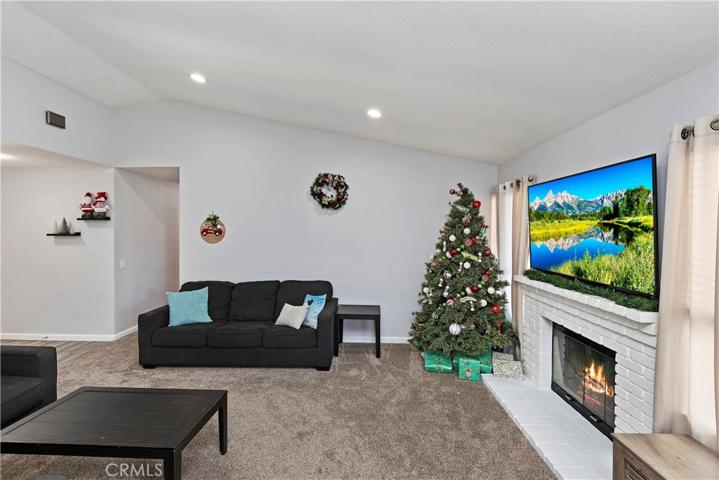 8774 Sandhill Drive, Riverside, California 92508