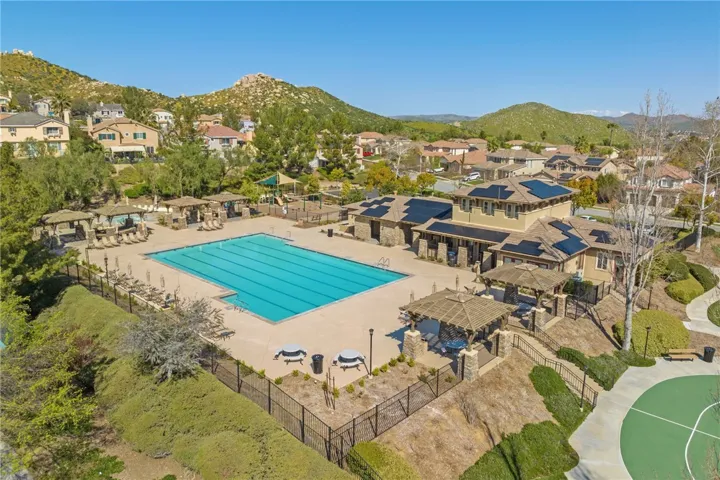 32535 Bramble Court, Lake Elsinore, California 92532