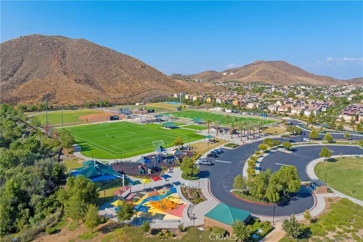 32535 Bramble Court, Lake Elsinore, California 92532