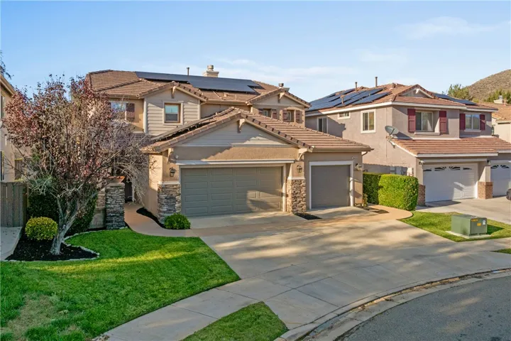 32535 Bramble Court, Lake Elsinore, California 92532
