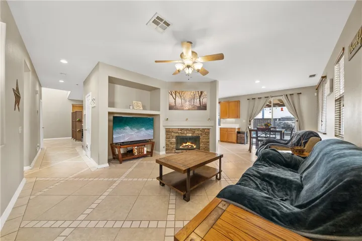 32535 Bramble Court, Lake Elsinore, California 92532