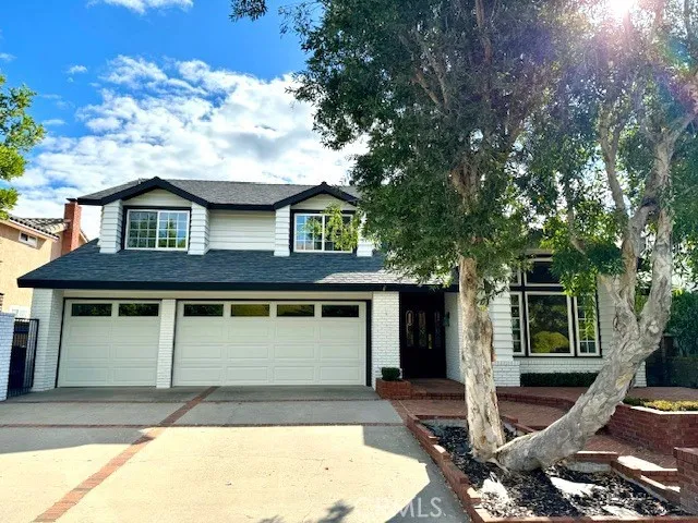 22792 Buendia, Mission Viejo, California 92691