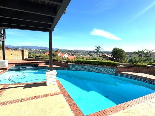 22792 Buendia, Mission Viejo, California 92691