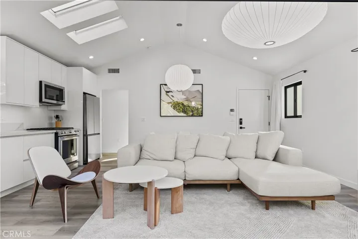 12745 Bloomfield Street, Studio City, California 91604