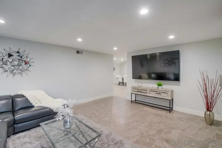 6347 Park Ridge Blvd, San Diego, California 92120