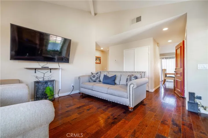 1649 Plum Street, Corona, California 92879