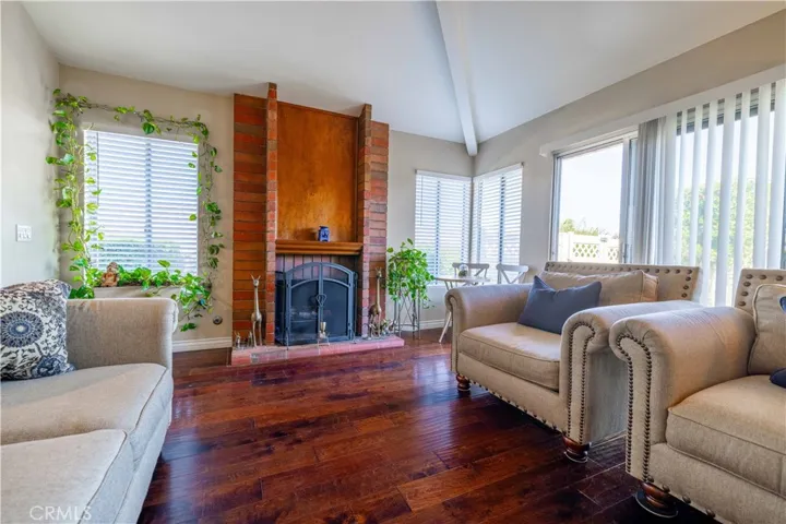 1649 Plum Street, Corona, California 92879