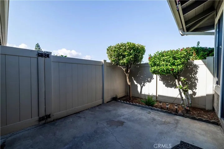 1649 Plum Street, Corona, California 92879