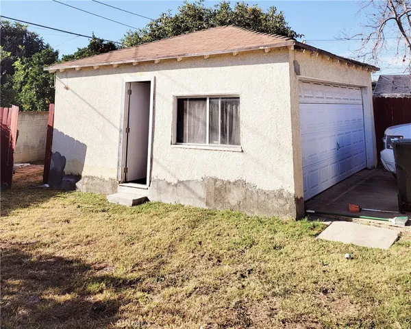 1554 W 110th Street, Los Angeles, California 90047