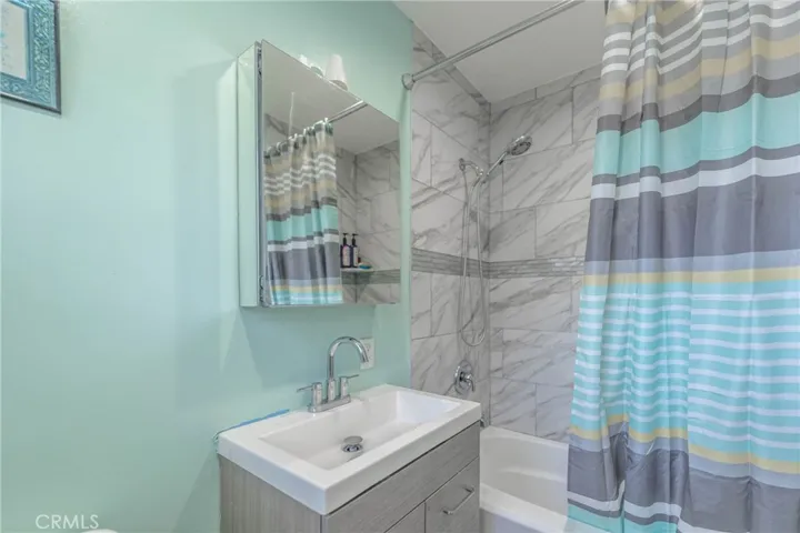 1554 W 110th Street, Los Angeles, California 90047