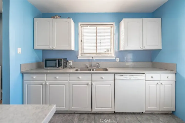 1554 W 110th Street, Los Angeles, California 90047
