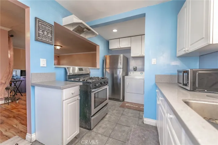 1554 W 110th Street, Los Angeles, California 90047