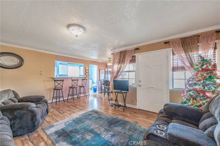 1554 W 110th Street, Los Angeles, California 90047