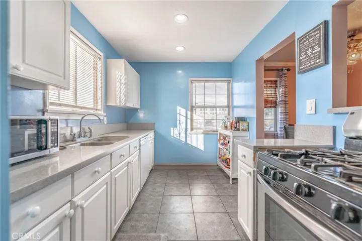 1554 W 110th Street, Los Angeles, California 90047