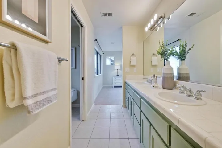 10057 Peninsula Avenue, Cupertino, California 95014
